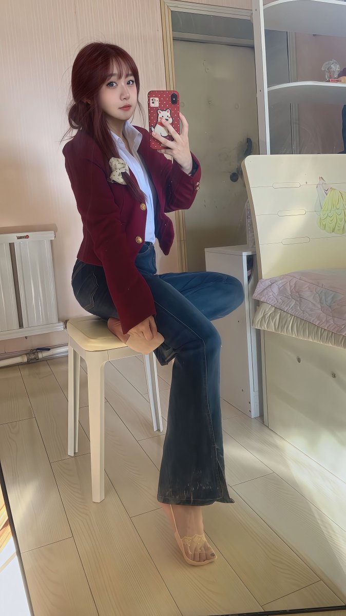 pedsocks3's tweet photo. 失踪博主回归，之后定期更新！#吊带船袜 #足控 #恋足 #船袜 #牛仔裤 https://t.co/ytA87If8jb