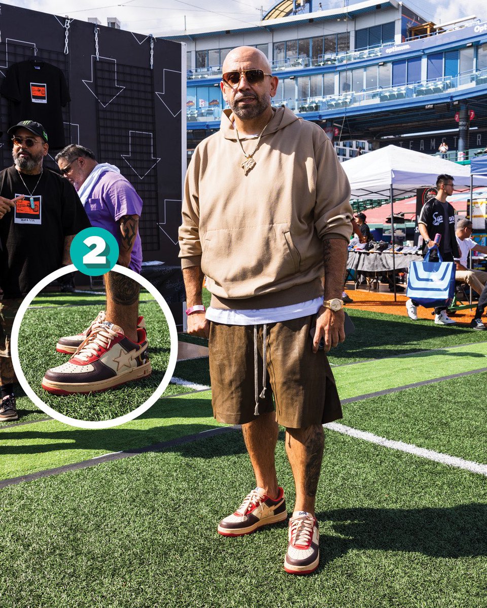 Sneaker Con tweet media