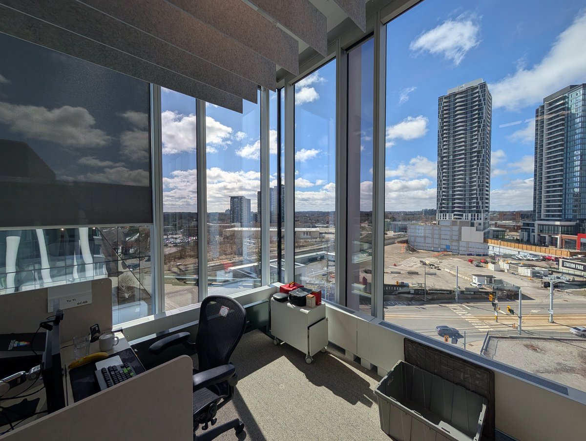 浑身是宝大熊猫 tweet media