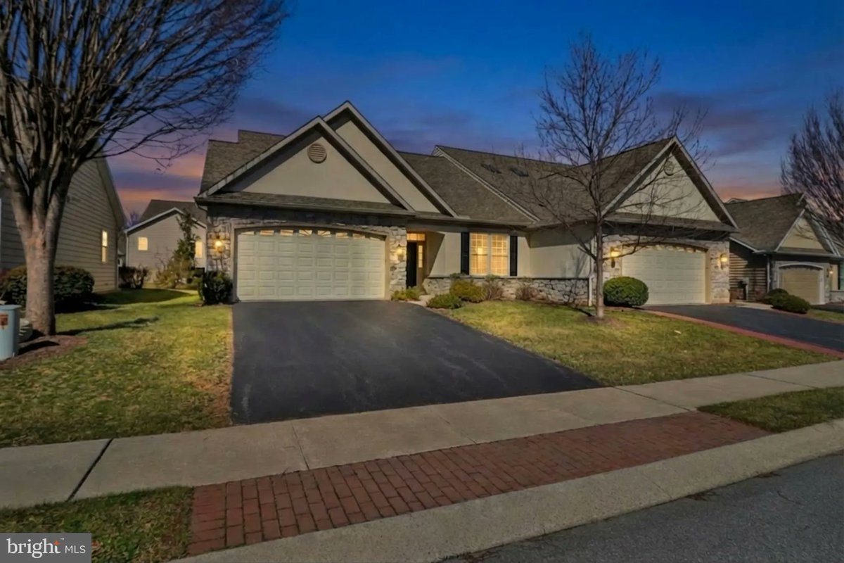 RisserGroup's tweet photo. 1349 Worthington Drive, Mount Joy, PA, 17552
3 bed | 3 bath 2983 Sq. Ft.
Active | 465000
https://t.co/5f74g9CMiW
Welcome to the Summit Pointe at Elm Tree community, where easy living is the priority. This 2014 Parade of Homes model, offers a well-designed 3-bedroom ranch... https://t.co/gVYYLpmhPK