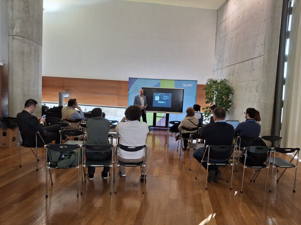 Ésistemas tweet media