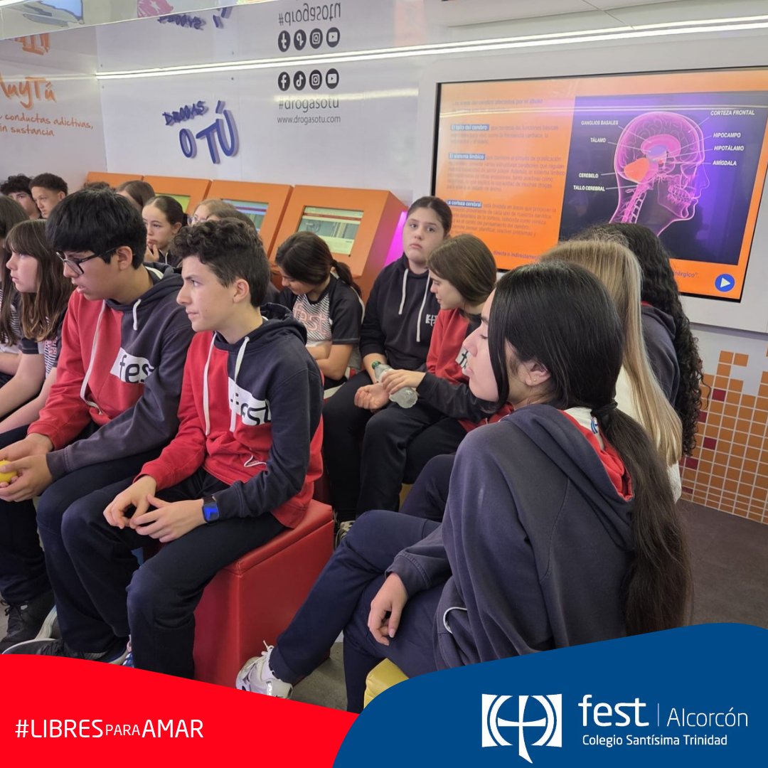 C Santisima Trinidad tweet media