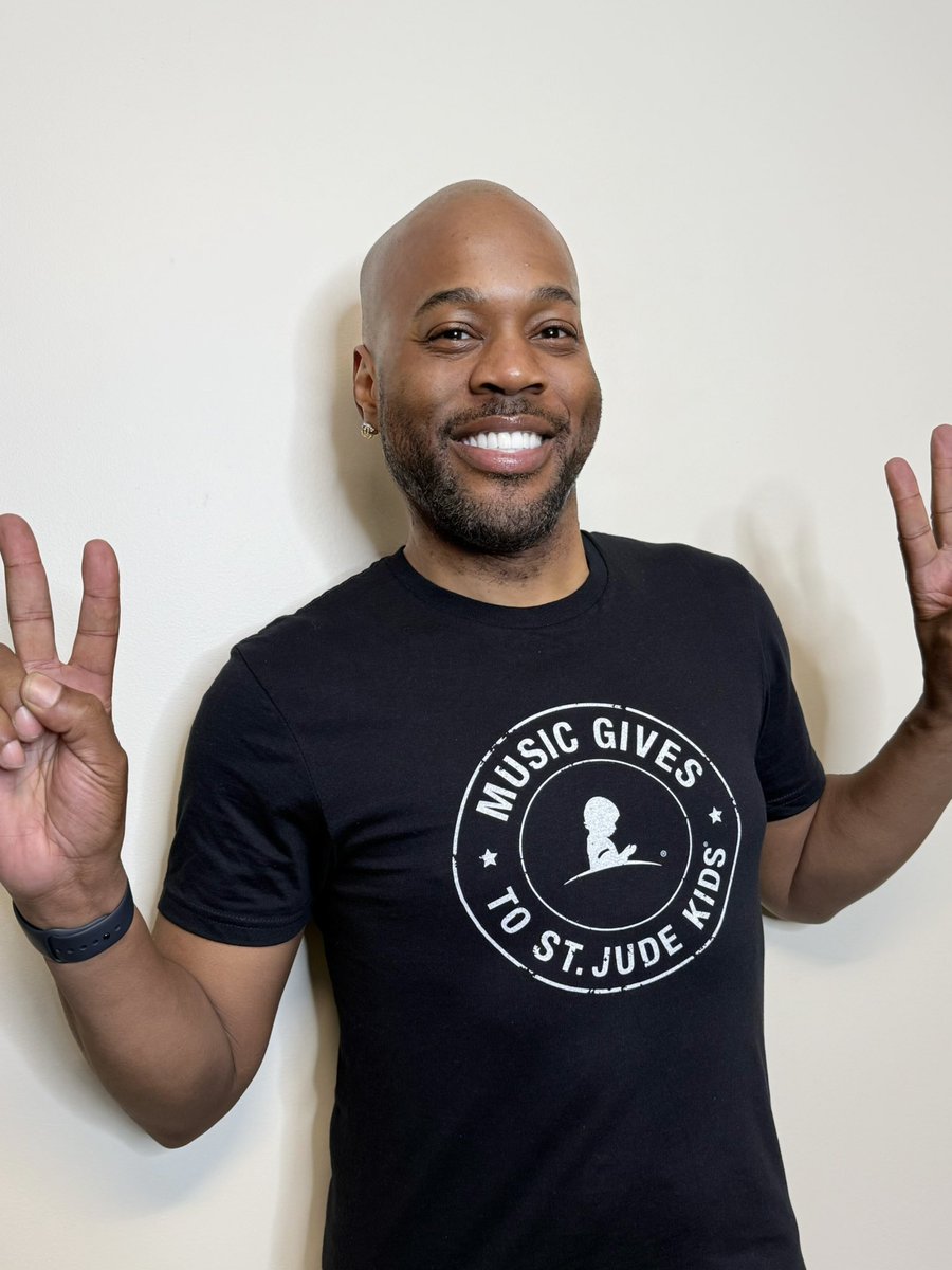 MUTHAKNOWS tweet media