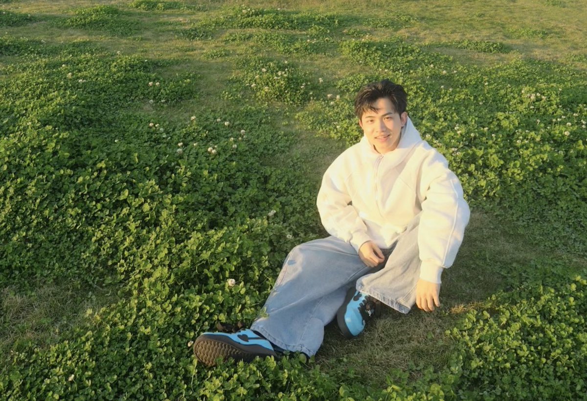 黑皮薄肌继父 tweet media