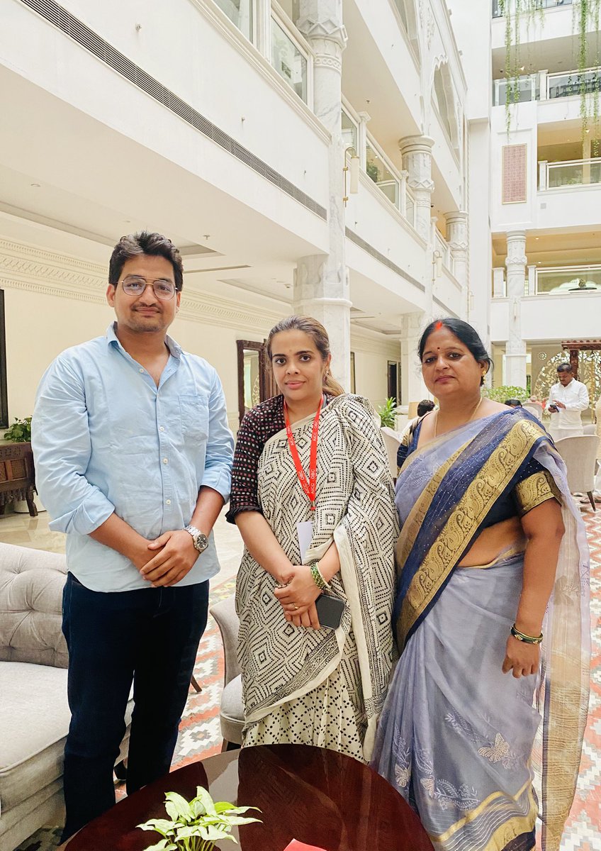 akashyaddav's tweet photo. Wish you a very-very happy birthday dii🎊🙏🏻🥰
@SubhashiniSY https://t.co/eioMLDmrPt