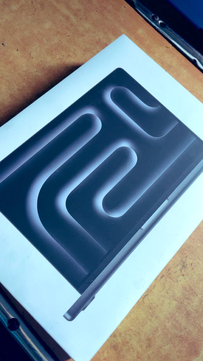 Abiola Azeez (Lorenzo) tweet media