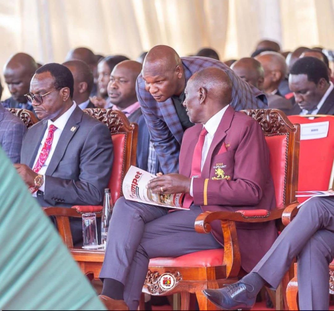 A classified photo of farouk kibet being chased from statehouse. Meanwhile kula githeri yako pole pole na uachane na mambo iko above your paygrade.