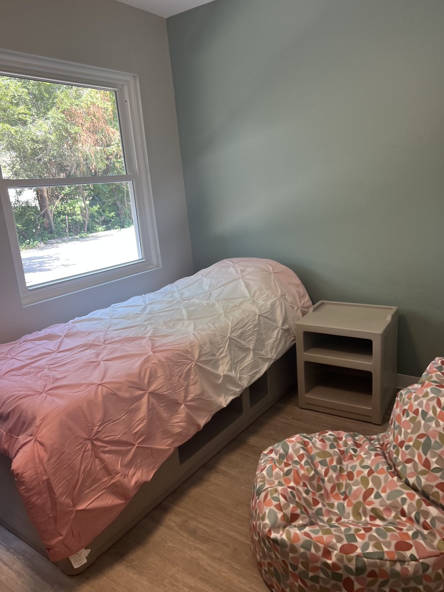 Ellipsis tweet media