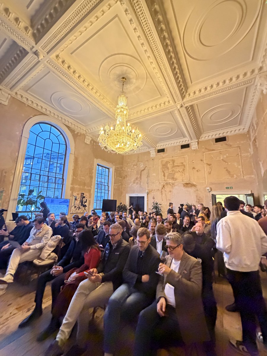 Jiani Chen tweet media