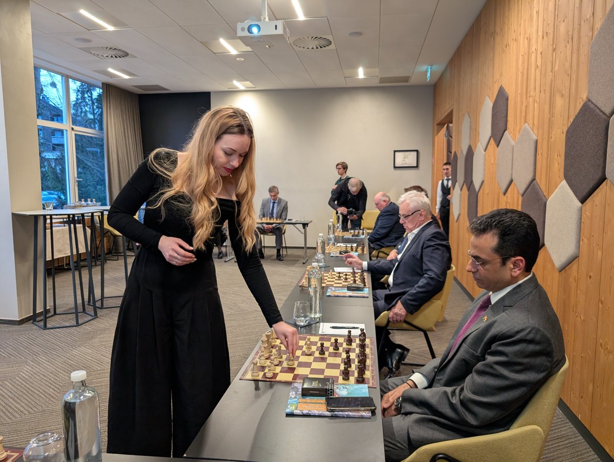 ChessbaseIndia's tweet photo. .@IndiainSlovenia Ambassador was present at the @BledChess Festival 2026 VIP Simul and took part in it.
📷Shahid Ahmed
#Chess #ChessBaseIndia #BledChessFestival #Simul #Simultaneous #Exhibition #IM #WGM #Bled #Slovenia #India