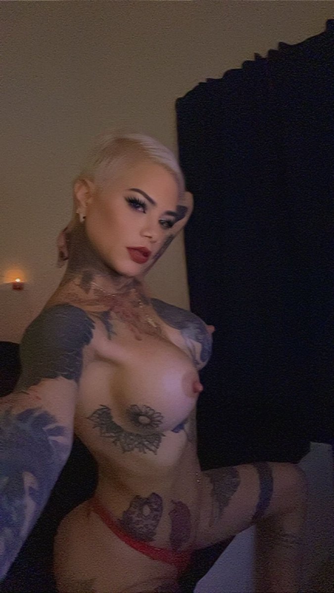 your usual sexy milf🔥💫🐬🐟😈🍷😋 tweet media