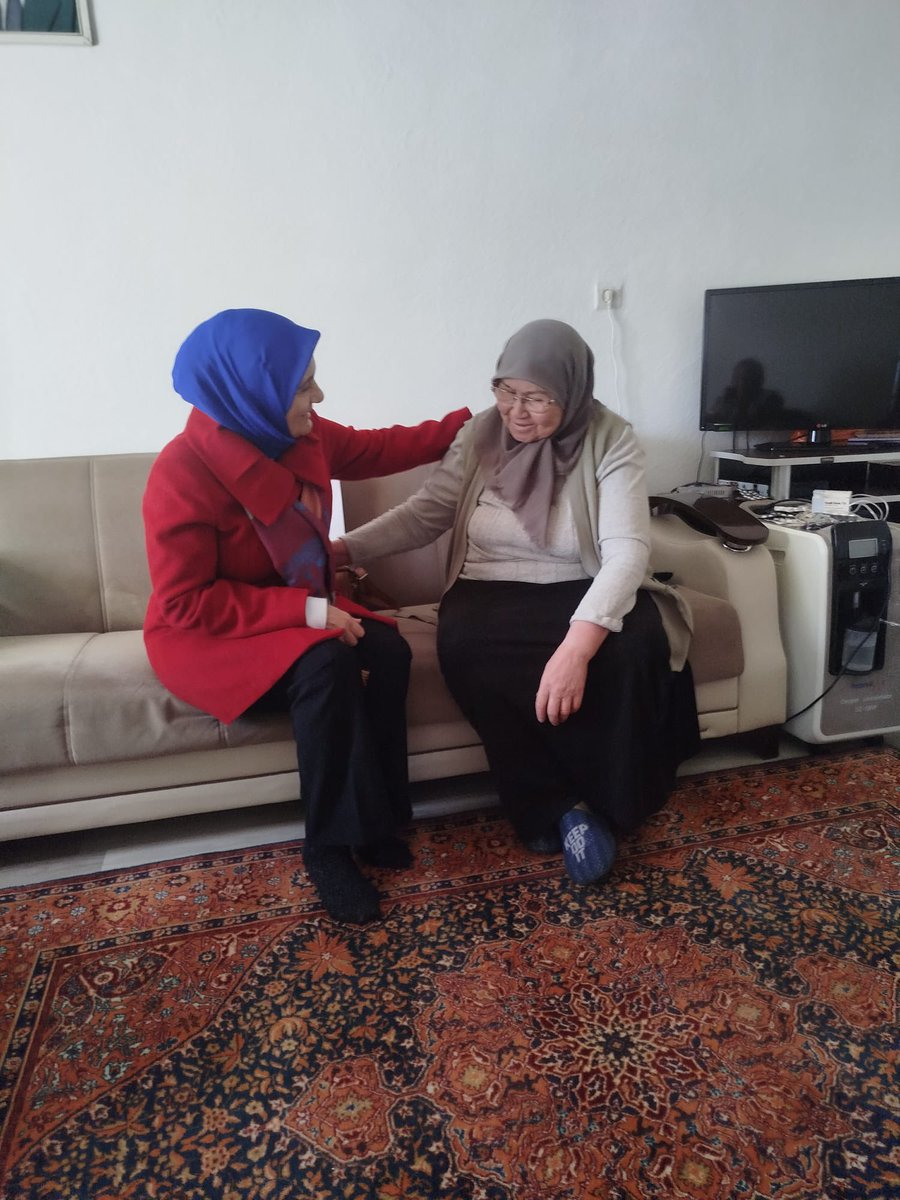 haymanaAKKADIN's tweet photo. 📍Kayabaşı Mahallesi
İl Kadın Kolları Yönetim Kurulu üyelerimiz ve ilçe teşkilatımız ile birlikte Ramazan ziyaretlerimizi gerçekleştirdik.
Kapı Kapı,Gönül Gönüle 🌸
@tugbaisikercan 
@akgul_aysel https://t.co/NfO01FjT7n