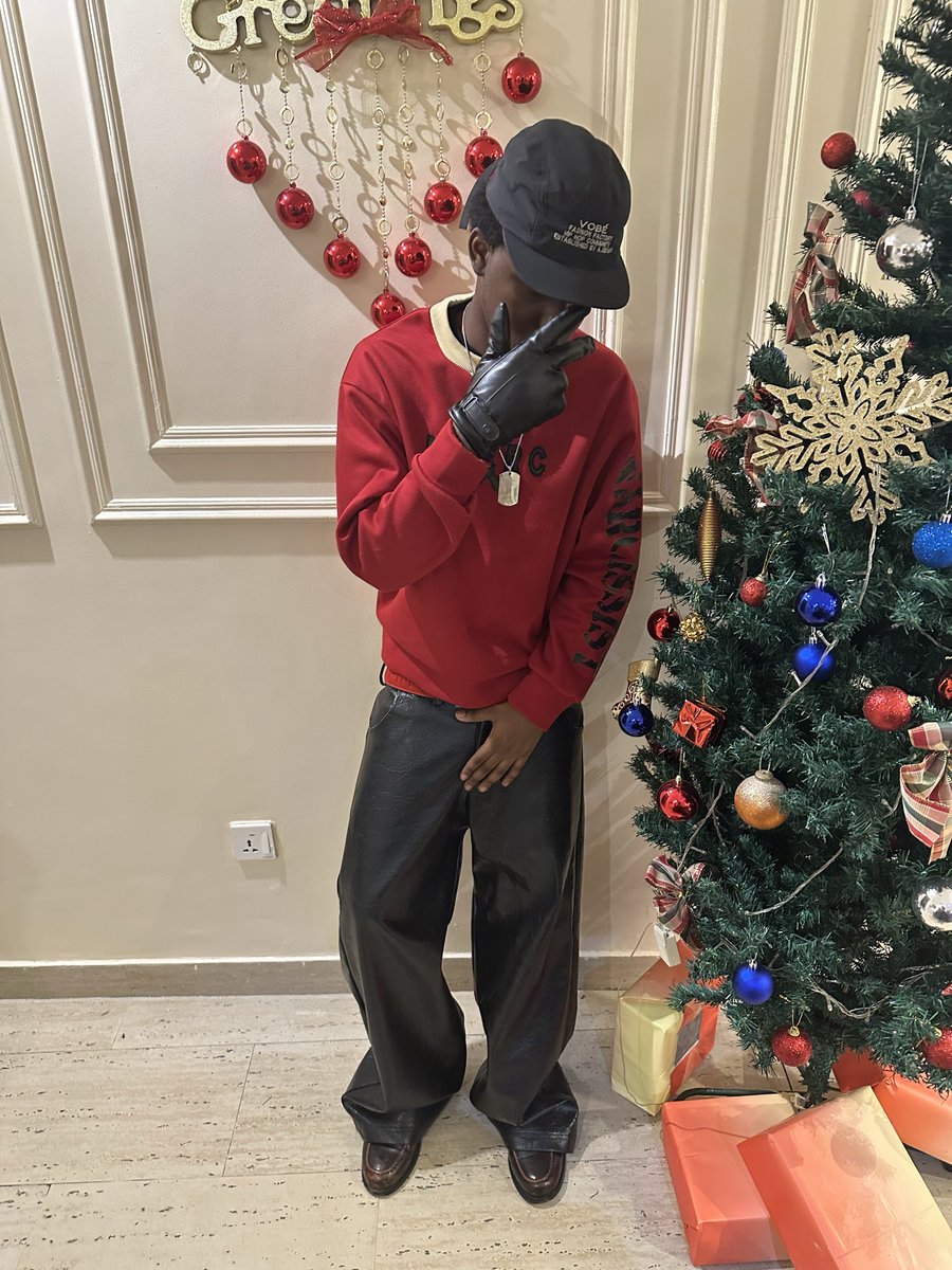 bakole5000 tweet media