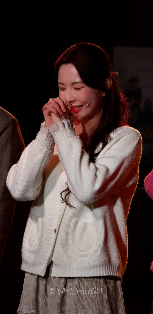 17171771 tweet media