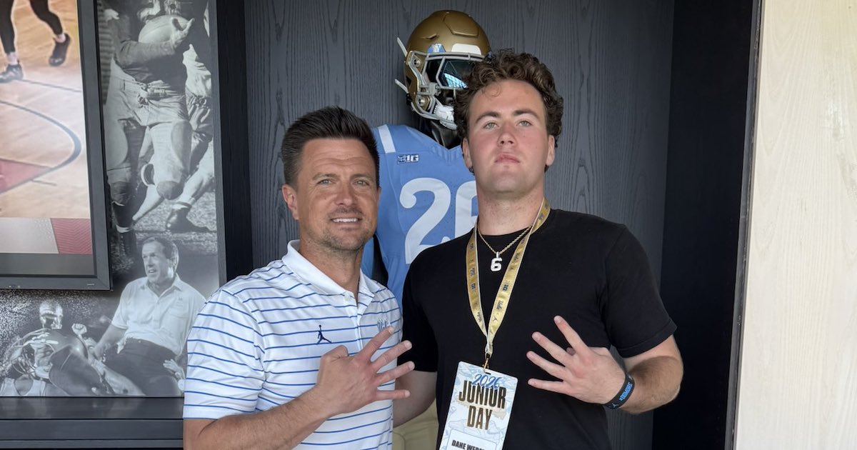 GregBiggins's tweet photo. UCLA just made another strong impression on 4-star QB Dane Weber during his Tuesday visit  
 
"You can tell there's a different vibe and energy around UCLA right now. The players are bought in and everyone is committed to building up UCLA."  

But USC looms large with Weber visiting Friday  

Intel: https://t.co/Ss8wwBM96h