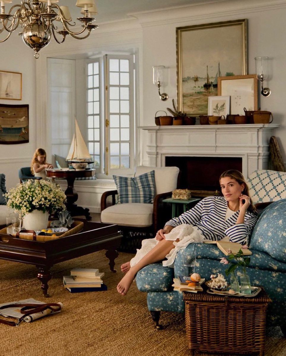 Old Hollow Tree tweet media