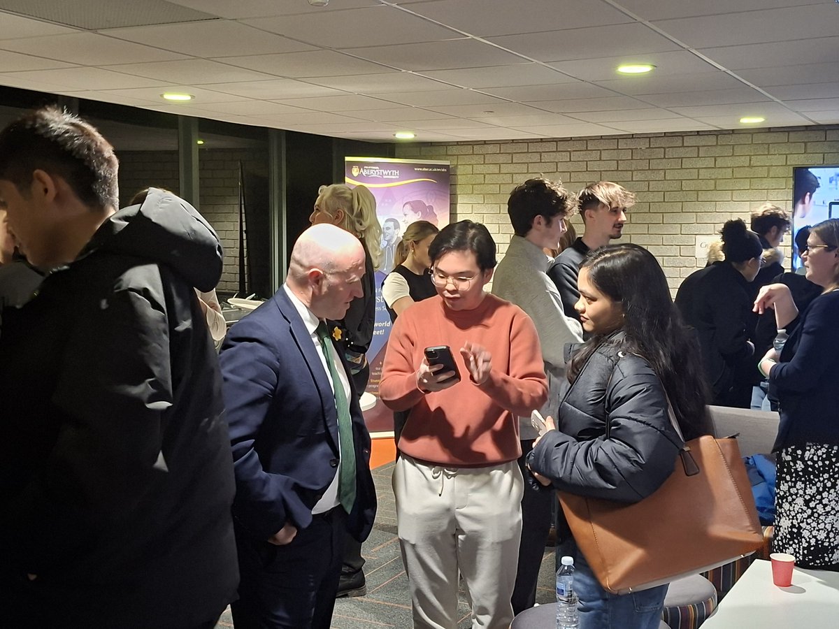 Com|Dyfed-Powys tweet media