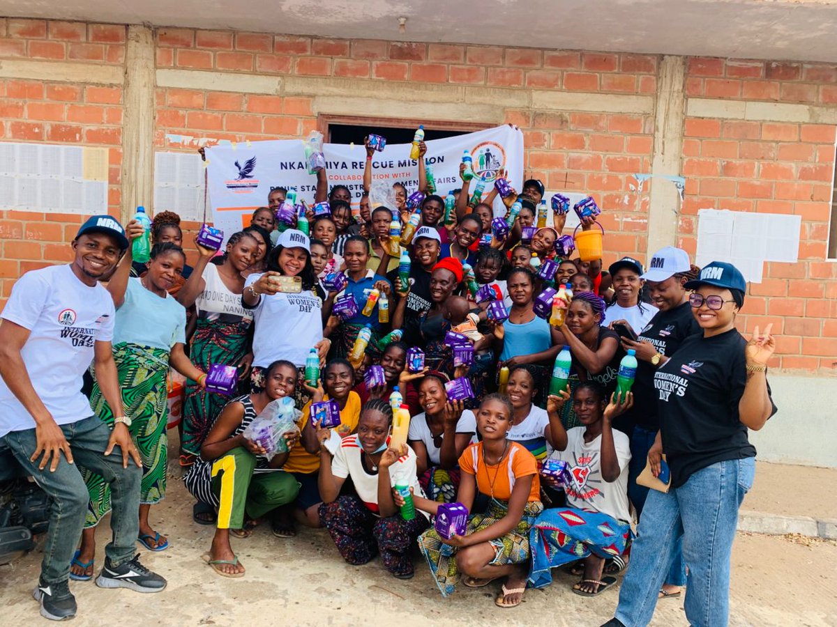 RescueNrm's tweet photo. @RescueNrm Benue office in collaboration with the Benue State Ministry of Women Affairs and Social Development, celebrated International Women's Day 2026 themed “Give to Gain” with women and adolescent girls at the International Market IDP Camp in Makurdi. https://t.co/v0mBwGThja