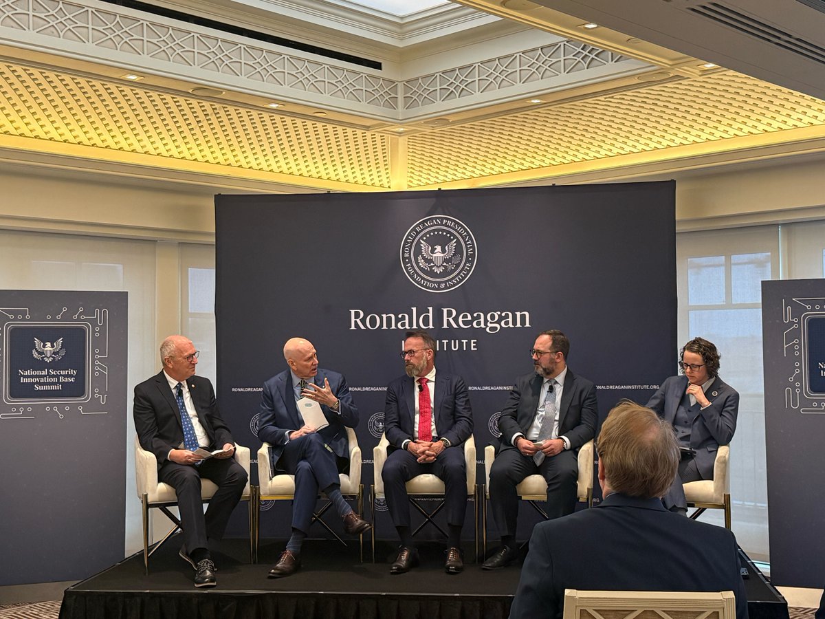 Domino Data Lab tweet media