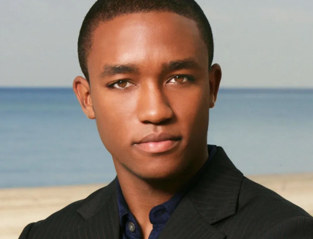 ObiscureNick's tweet image. Raven Symone honours Lee Thompson Young and places him on her Disney Channel Mount Rushmore.

We need to have more conversations about Lee Thompson Young. A child actor from the show “The Famous Jett Jackson” and one of the first lead Disney Channel actors who is no longer with