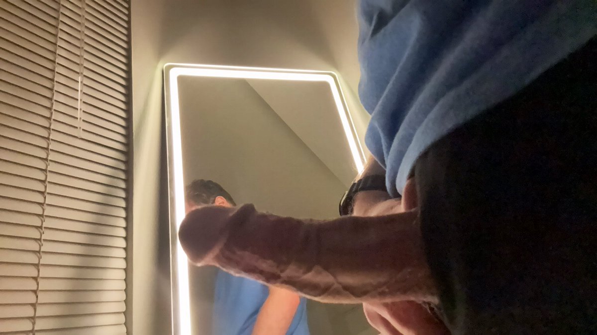 BananaFaust tweet media