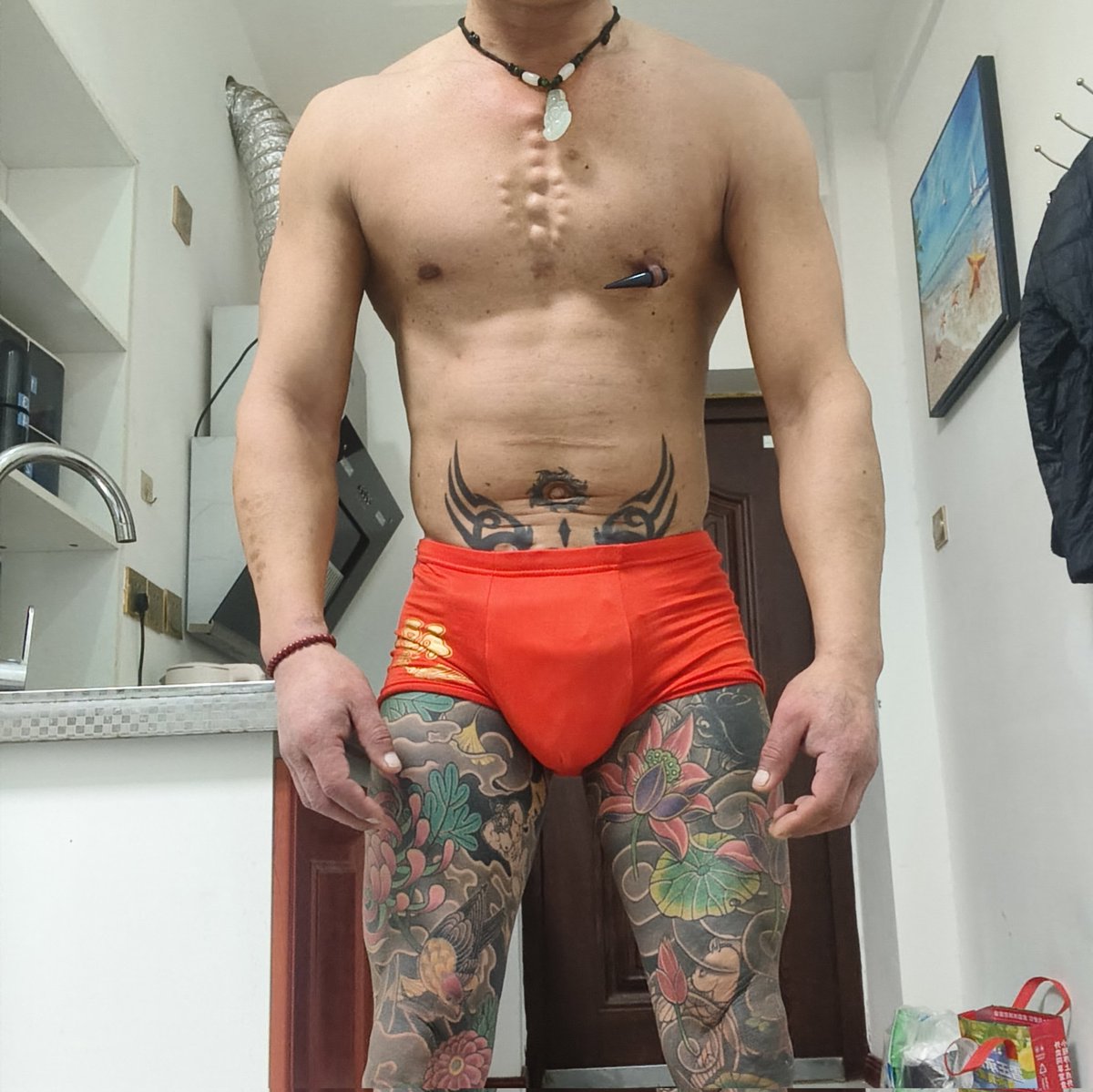 龙吟虎啸狮吼功 tweet media