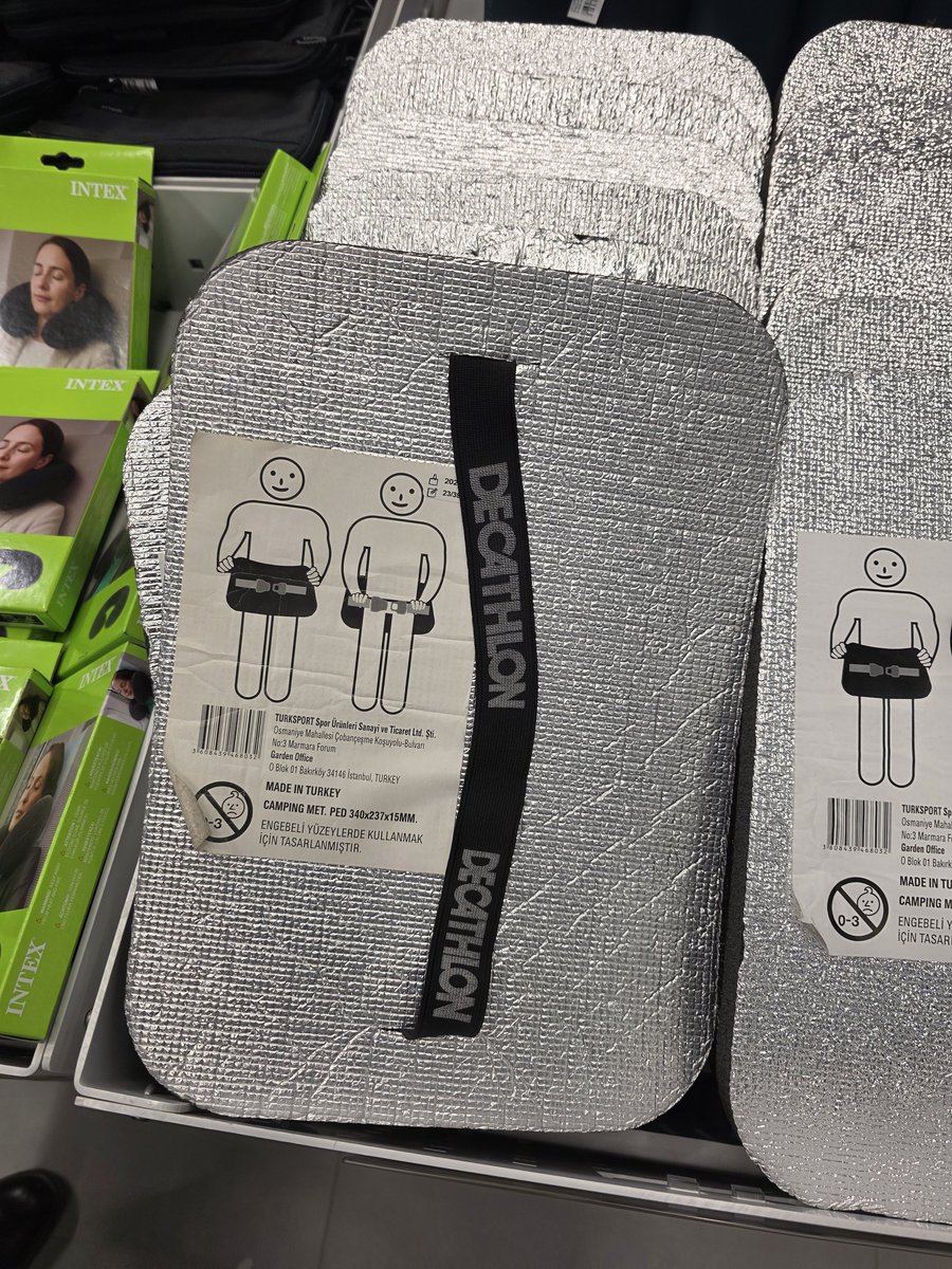 tolunein's tweet photo. decathlona metrobüs kalkanı gelmiş https://t.co/PXRrgoNlDD
