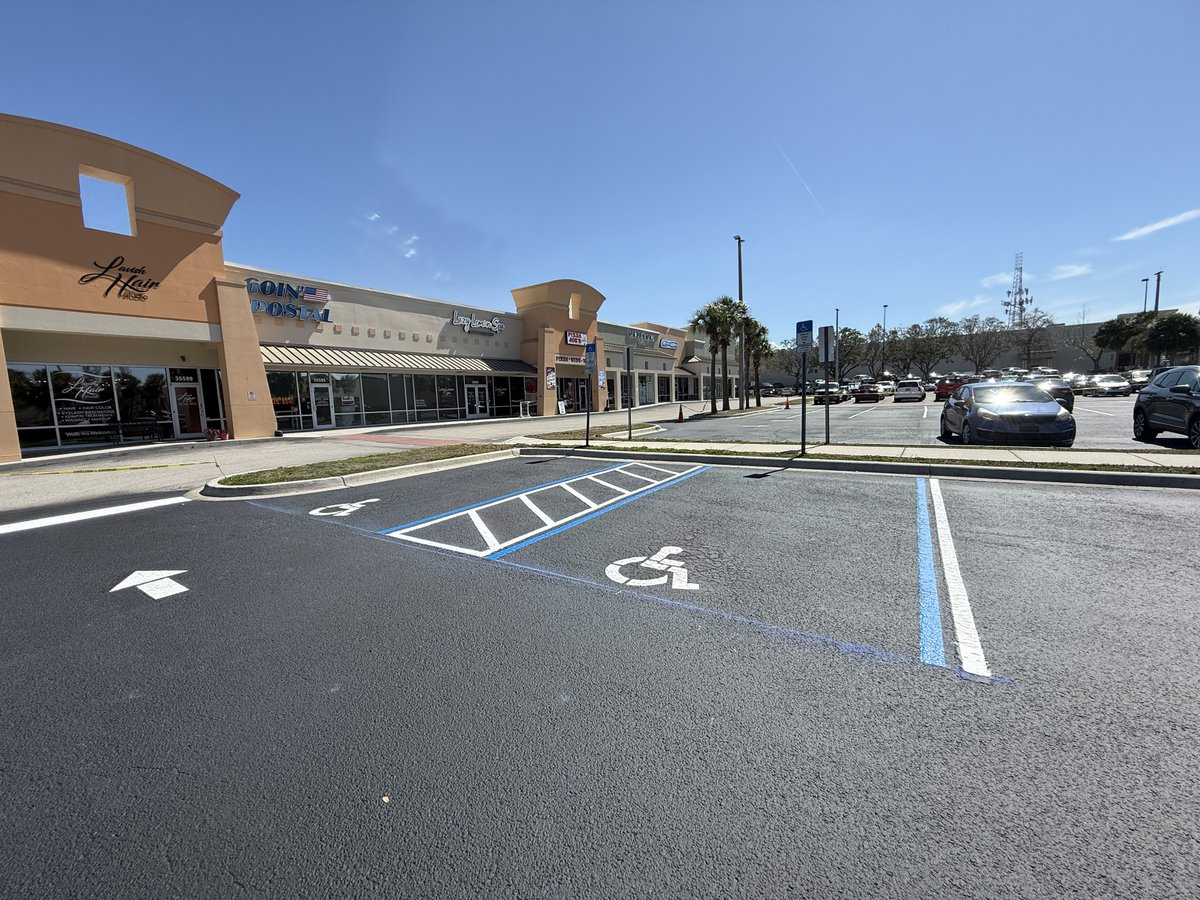 radiantstriping's tweet photo. Fresh sealcoat and ADA-compliant striping on this Tampa shopping plaza. The owner said it looks brand new.

211 five-star reviews. Veteran-owned.

(813) 448-1252
https://t.co/EFam5EYczM

#Sealcoating #Tampa https://t.co/Y1timhk5cK