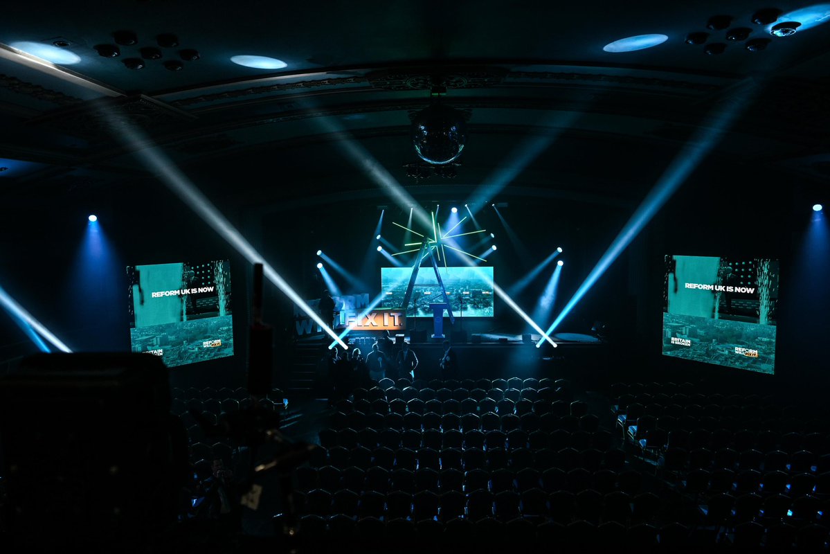 Nigel Farage MP tweet media