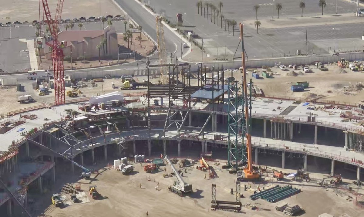 Mick Akers tweet media