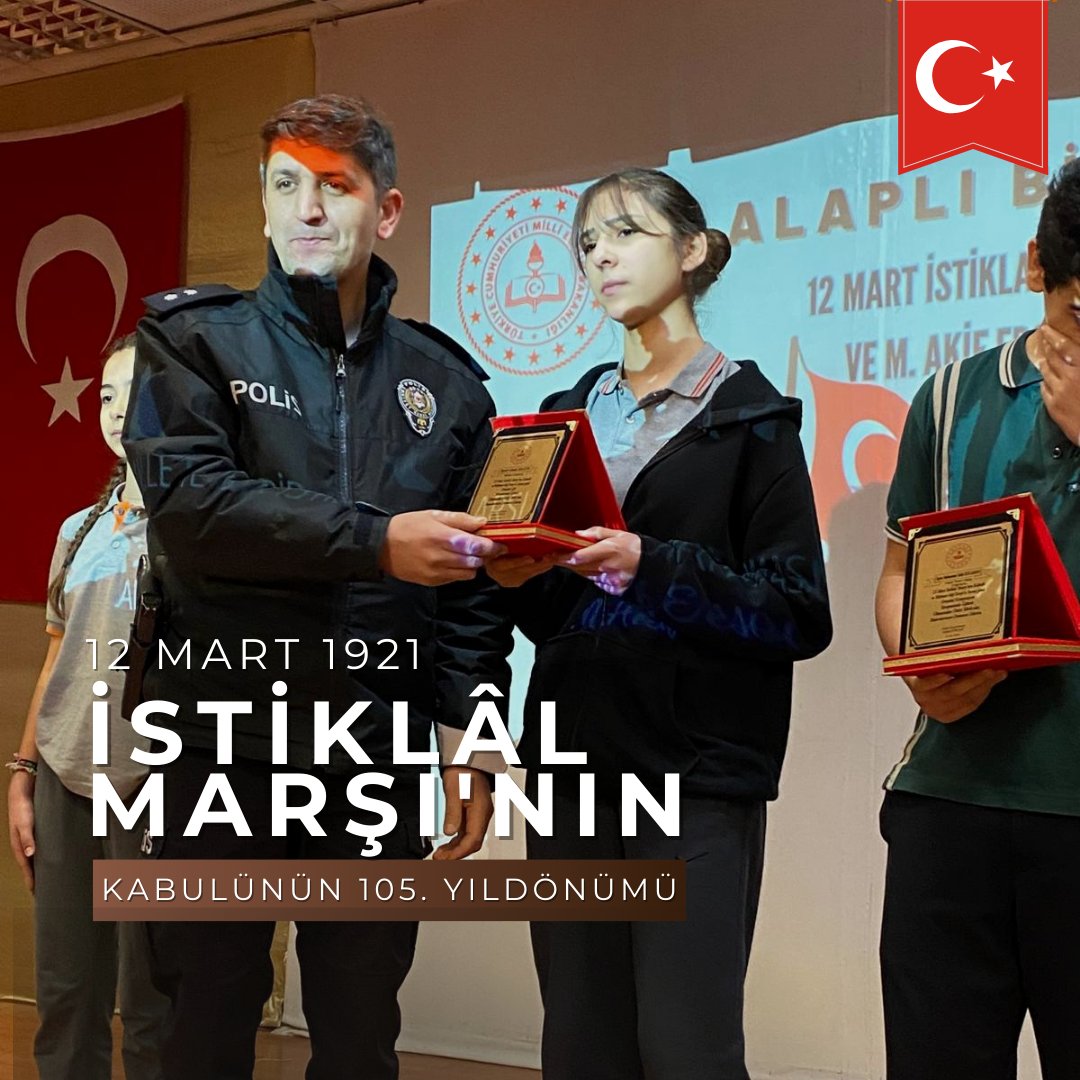 AlapliMerkezOO's tweet photo. İstiklal Ruhu Genç Yüreklerde Yaşıyor!🇹🇷

Bağımsızlığımızın ruhunu nesilden nesile aktaracak bir destanı tarihe nakşeden Vatan Şairimiz #MehmetAkifErsoy’u, #İstiklalMarşı’mızın kabulünün yıl dönümünde rahmet ve saygıyla anıyoruz.

👉https://t.co/PGiHcSwNZE

@tcmeb @cevatcevik67 https://t.co/amEw47RhkX