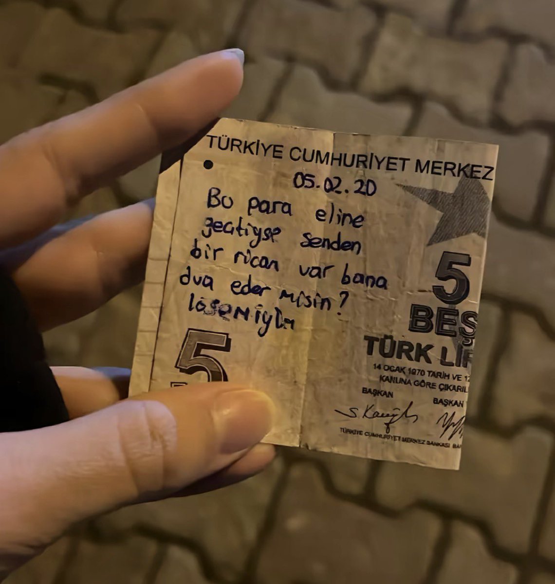 Daktilock tweet media