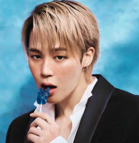 About Music tweet media