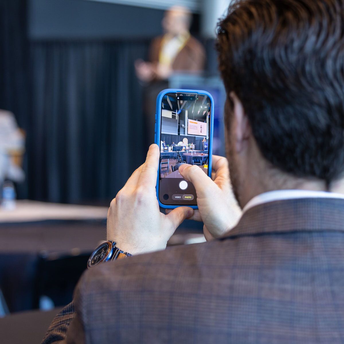 Simple Thread tweet media