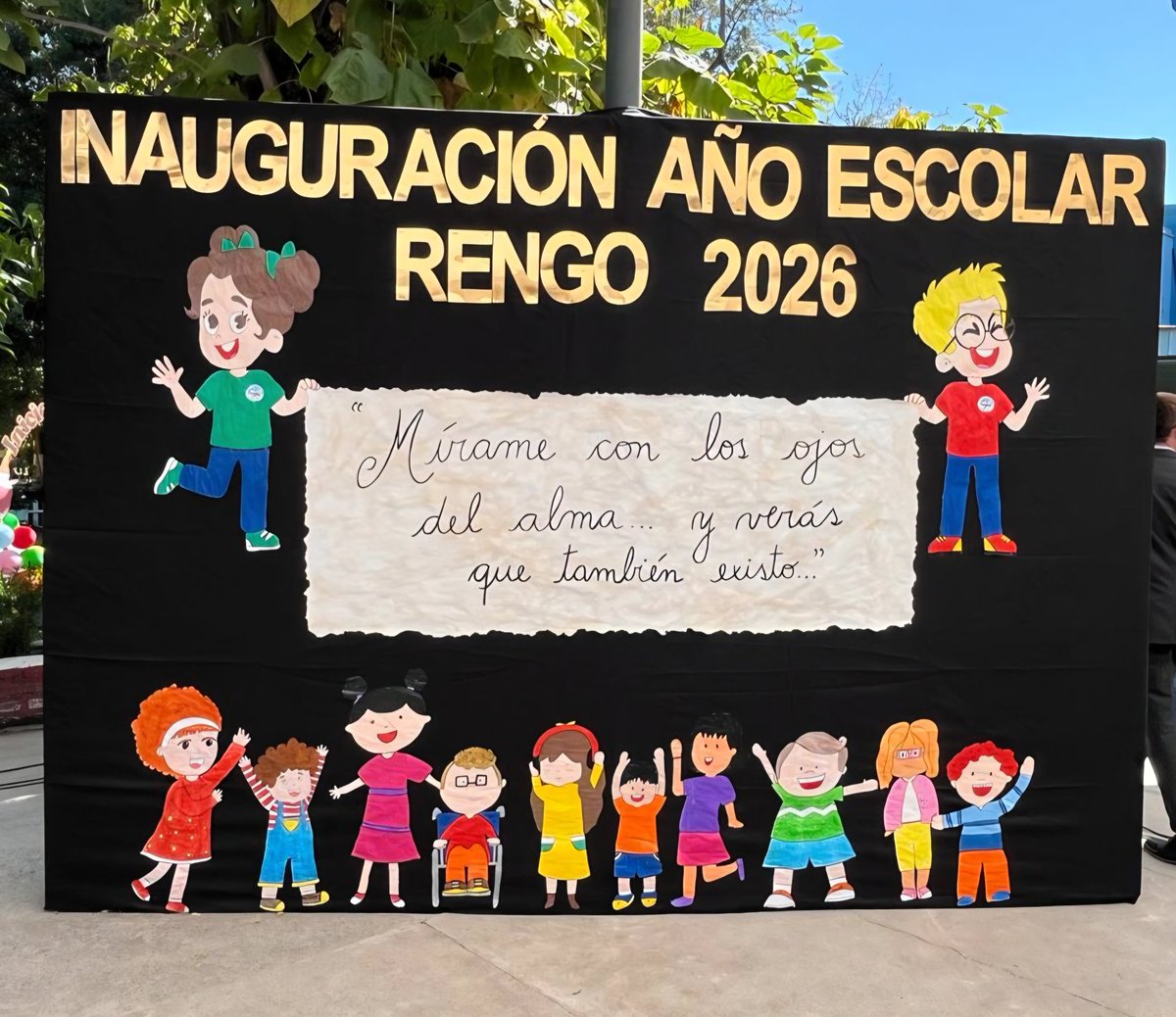 jelorca's tweet photo. Agradecemos la invitación del Alcalde de la comuna de #Rengo y la Directora de la Escuela #VíctorNicoletti para participar del inicio del año educativo. Juntas y juntos, fortalecemos la Educación Pública del territorio del @edu_vcachapoal 👨🏻👶🏻👧🏻👩🏻‍🦱🧔🏻👩🏻🧒🏻 @Mineduc @EduPublicaCL https://t.co/5wLt1YSsmS