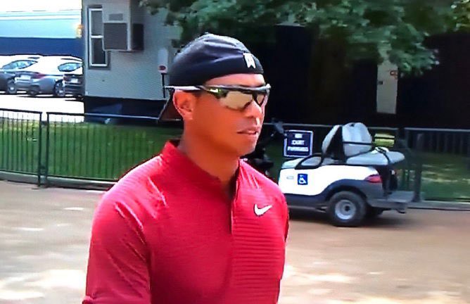 MrTefc's tweet photo. @PGATOUR @THEPLAYERS Same vibe https://t.co/HRUQry7YBA