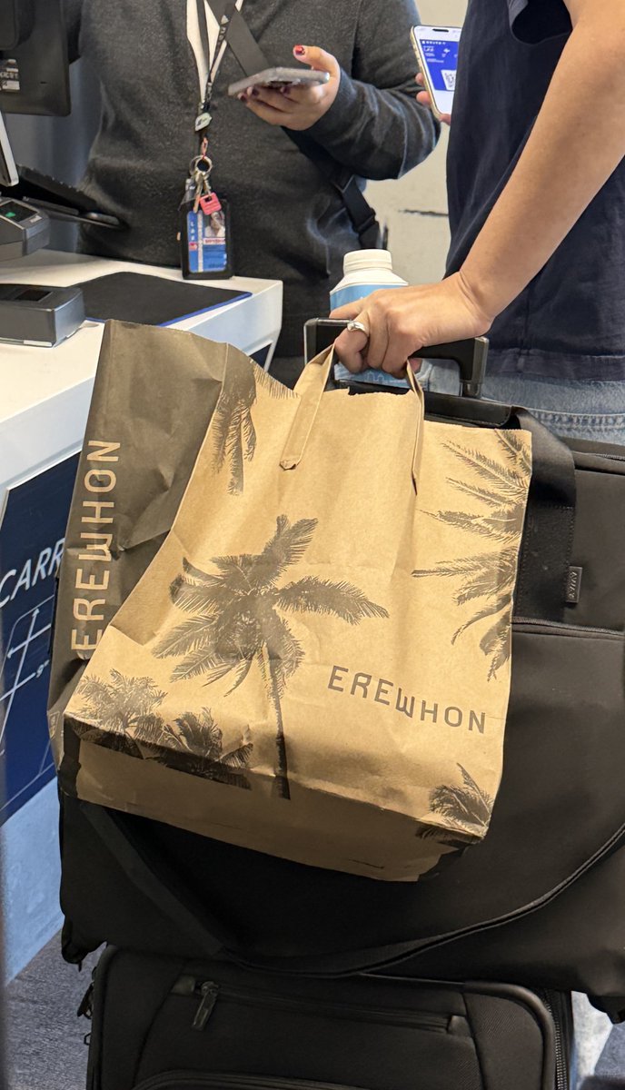 Michael J. Miraflor tweet media