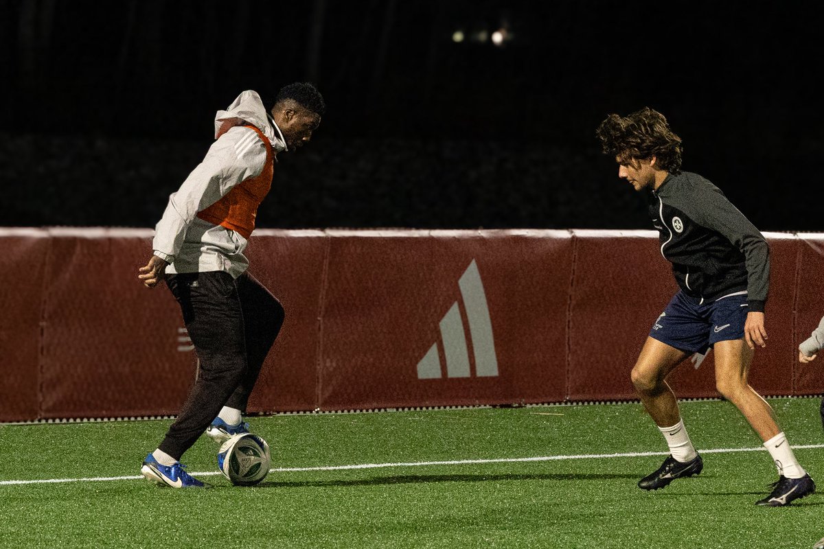 HellbenderSTL's tweet image. US Open Cup prep work on a chilly Wednesday night for BOHFS St Louis! 

BOHFS takes on Union Omaha next Wednesday night at 7pm at Lindenwood. 

St Louis, get your tickets! app.fanbaseclub.com/Fan/Tickets/Se…

#STL #USOC #STLSoccer