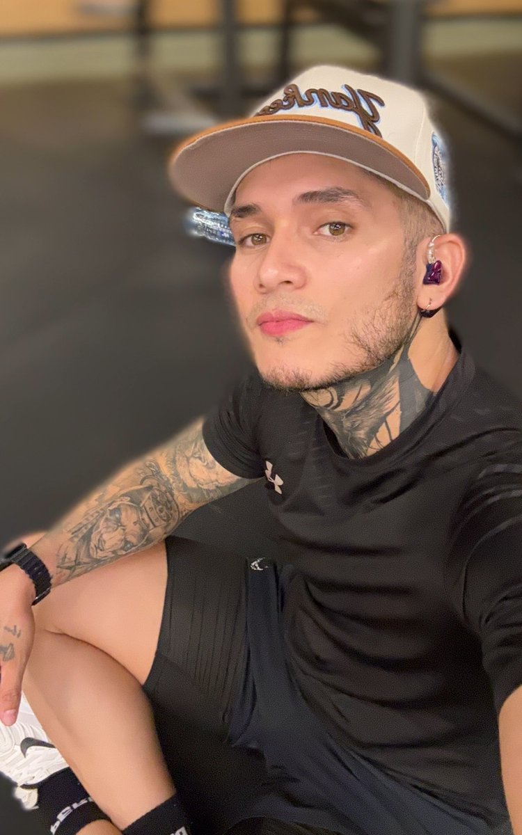 Dubinho fit tweet media