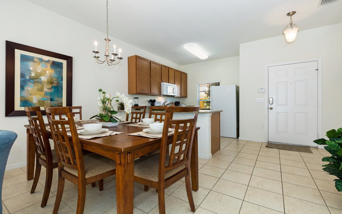 bellavacation's tweet image. Why settle for a cramped hotel room when you can have an entire home? Explore our Orlando vacation rentals at Bella Vida Vacation Homes and upgrade your travel experience. bellavidavacation.com/orlando-vacati… #BellaVidaHomes #HomeRentals #OrlandoStay