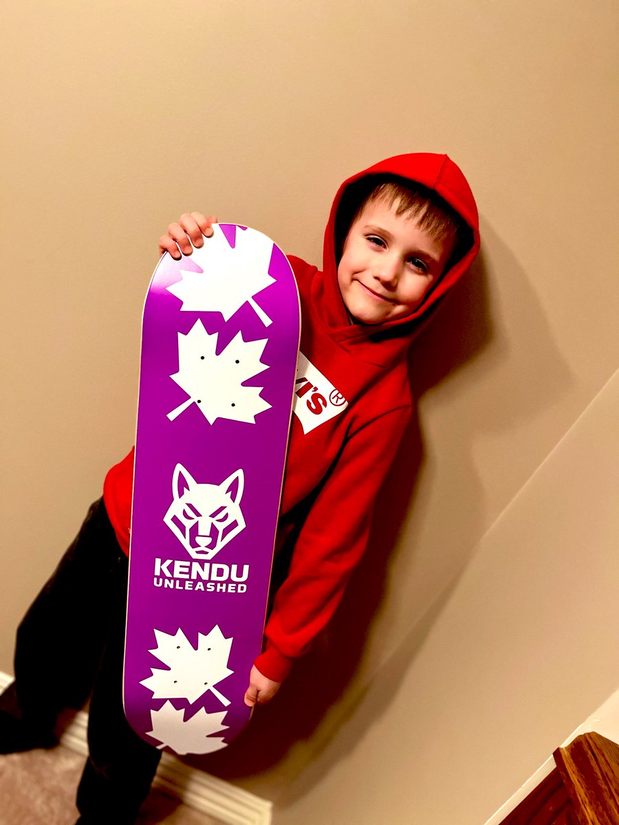 Maple🍁🛹🤙🏻 tweet media