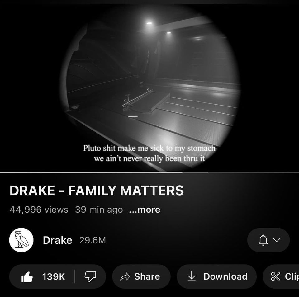 Darko🌏 tweet media