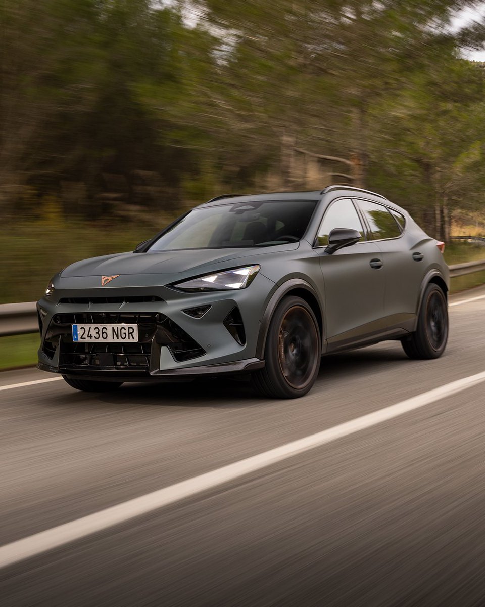 CUPRA_esp's tweet photo. El CUPRA Formentor VZ5 libera todo su potencial.
⚡ Hasta 280 km/h
  ⚡ 0-100 km/h en 4,2 s

Diseñado para quienes no creen en los límites.
Comenta VZ5 si quieres más información. 👇 https://t.co/SuPpeFbsYL