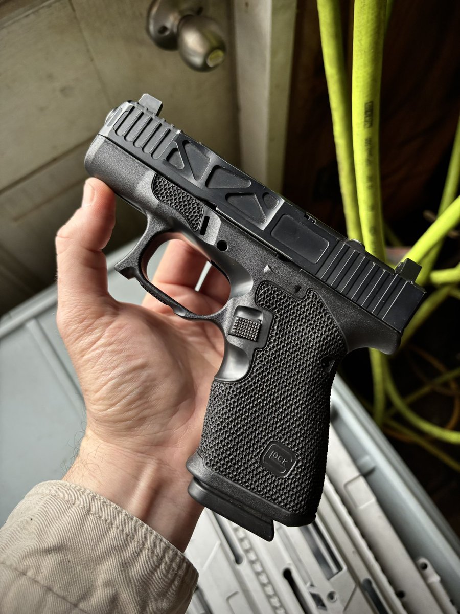 TheBattlecock's tweet photo. Another [made from] OEM Glock 26X, even though Glock refuses to manufacture that config. https://t.co/3NnTjBUQBX