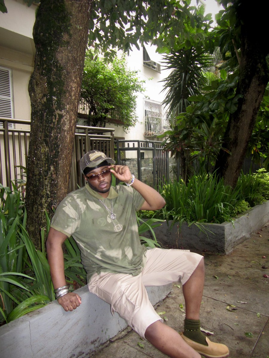 jahmrock (ex-bisexual) tweet media