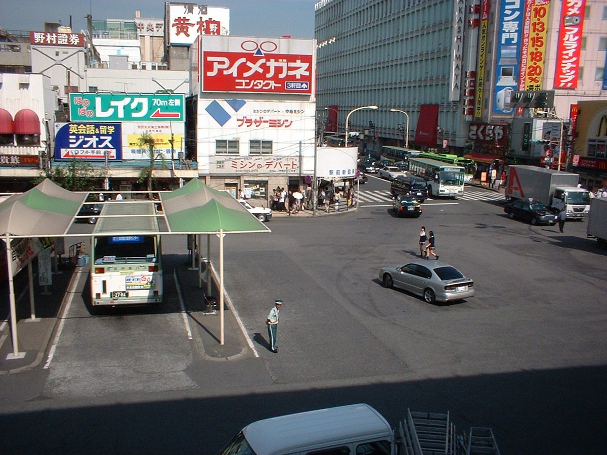 hot3636's tweet photo. 懐かしすぎる写真が出てきた。
2003年の大宮東口の写真だけどなんか昭和みたいｗ https://t.co/cmngO9BiBS