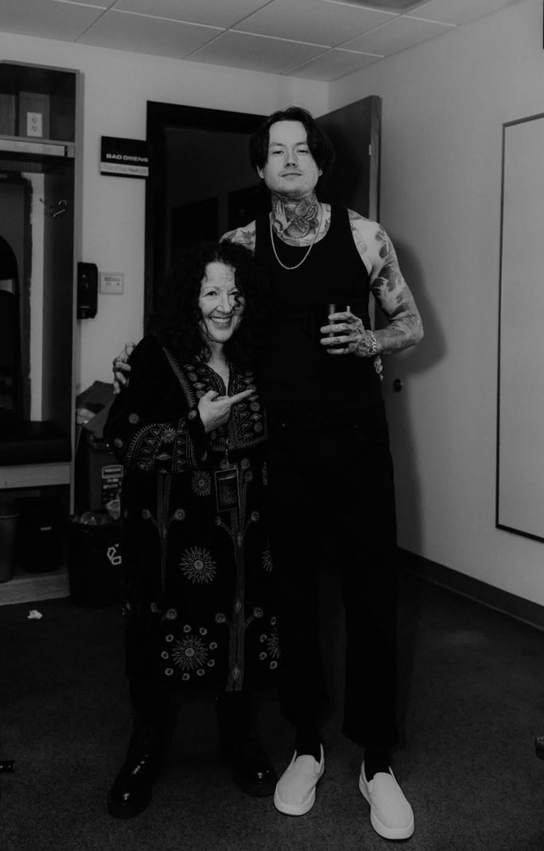 Christina ʘ 👹🏡 tweet media