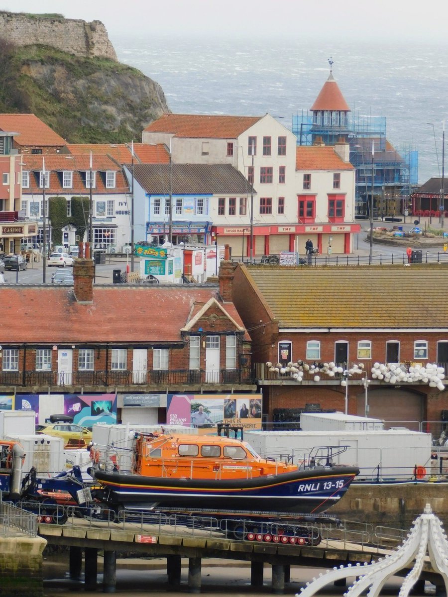 Loz_Le93's tweet photo. RNLI Lifeboat, Scarborough South Bay
#WestPier https://t.co/RBMVTfFmcu