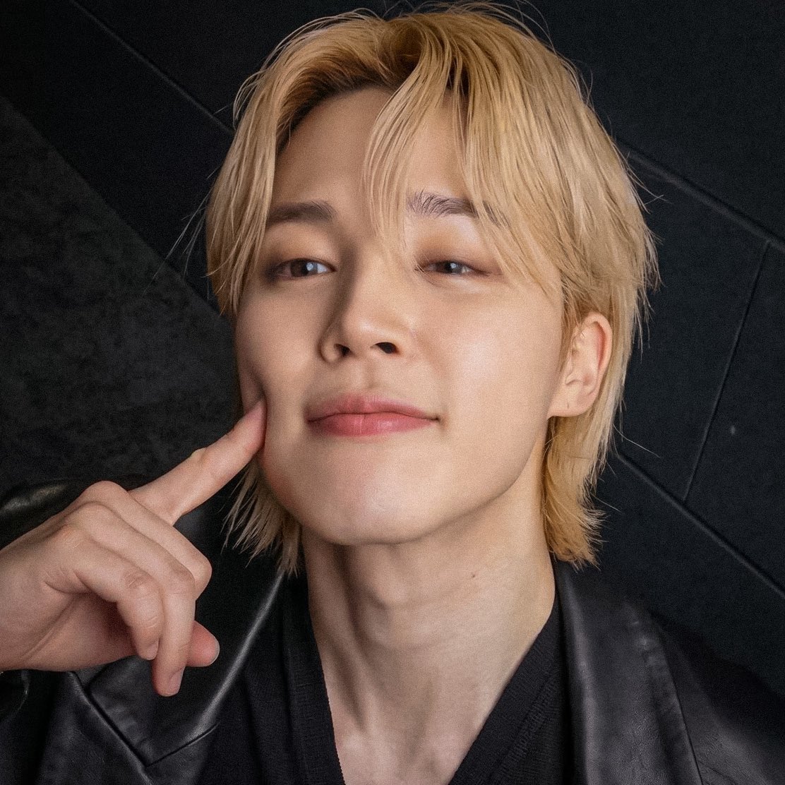 hourlyjimineyes's tweet photo. we got the HD photo ✨ https://t.co/TnHCxmFuOT