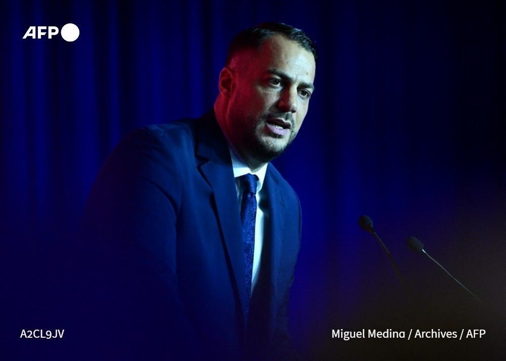 Les opérations d'ingérences numériques étrangères ciblant les élections municipales se sont intensifiées en France à l'approche du scrutin, avec plusieurs candidats visés ces derniers jours, même si leur portée est limitée.
➡️ u.afp.com/SLSd